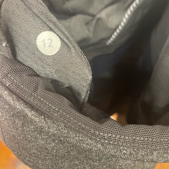 Lululemon tank top - Picture 3 of 3